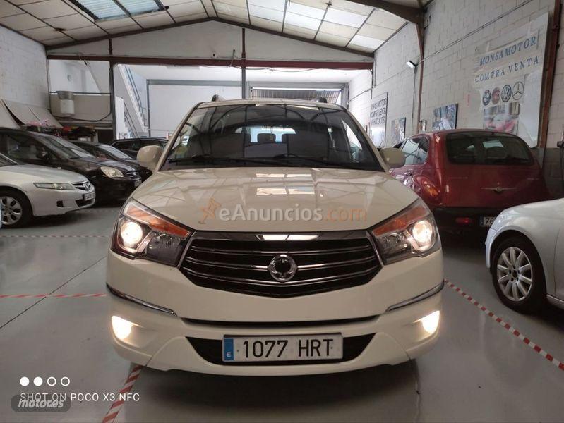 SSANGYONG RODIUS EXDI LIMITED DE 2014 CON 198.000 KM POR 11.300 EUR. EN MADRID